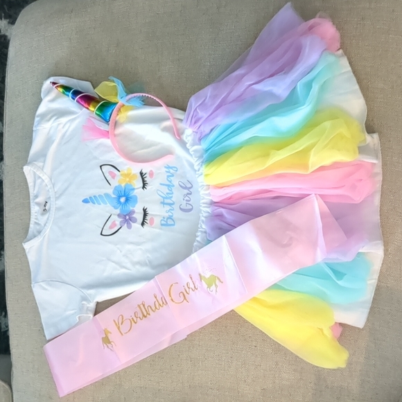 Girls Unicorn Birthday Outfit 5-6 yrs old - Picture 1 of 1